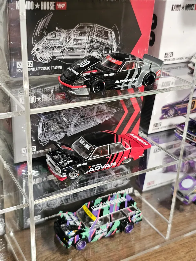 BOX DISPLAY — витрина за модели в кутии (Kaido House, Mini GT) — отблизо