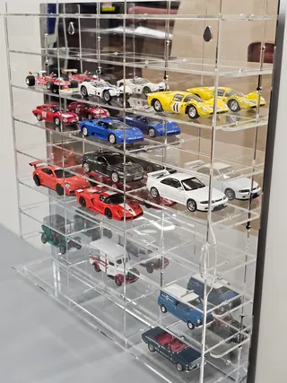 Vitrine 1:43 Für 24 Modelle — Seitenansicht