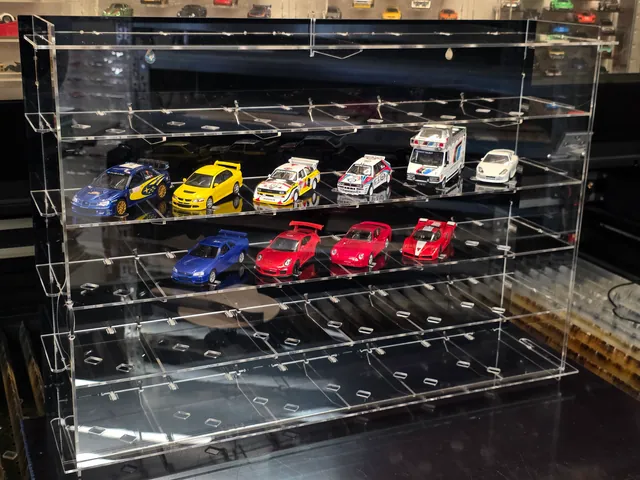 Витрини 1:43
