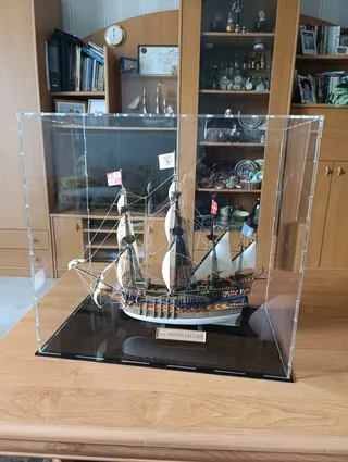 Custom-size case — custom-size case — ship